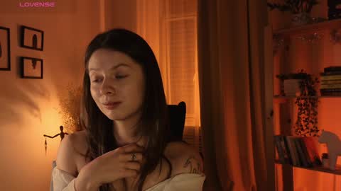 Snapshot of melodykey_x chatting on December 12, 2024, 2:44 pm melody online show from December 12, 2024, 2:44 pm