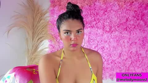 Snapshot of melodymoore_ chatting on November 3, 2025, 10:21 pm Melody online show from November 3, 2025, 10:21 pm