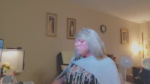 Snapshot of melodyredux_62 chatting on September 22, 2025, 1:46 pm Melody online show from September 22, 2025, 1:46 pm