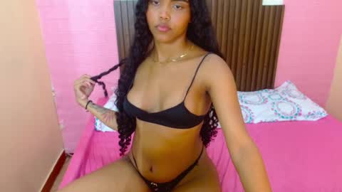 Snapshot of melodyylove chatting on November 6, 2025, 2:01 am MY NAME IS MELODY online show from November 6, 2025, 2:01 am