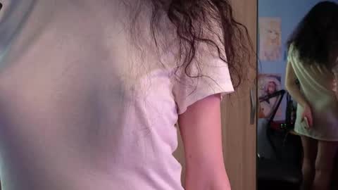 Megumi  Aina online show from May 27, 2026, 5:43 pm
