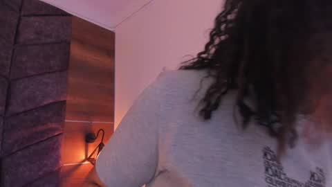  Memphis Williams  online show from January 7, 2025, 2:42 am