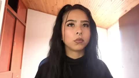 Menca of your love online show from November 26, 2025, 4:19 pm