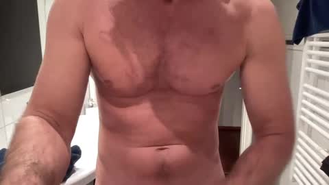 Snapshot of mensfantasy_bwc chatting on February 4, 2025, 11:16 pm Hannes online show from February 4, 2025, 11:16 pm