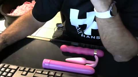 mentosgum online show from December 13, 2025, 7:53 pm