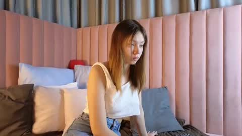 Snapshot of meow_mellie chatting on March 10, 2025, 1:23 am meow_mellie online show from March 10, 2025, 1:23 am