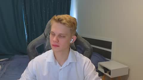 Mickey online show from November 25, 2025, 8:58 am