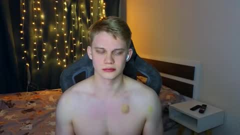 Mickey online show from March 22, 2026, 10:46 pm