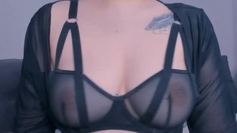 Snapshot of meow_rinnie chatting on March 3, 2026, 10:43 am My links --- online show from March 3, 2026, 10:43 am