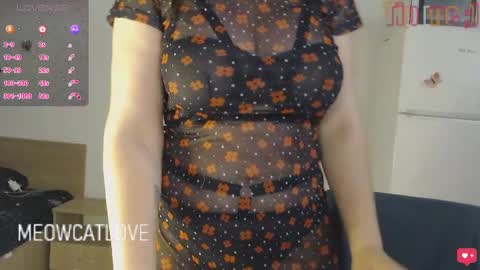 Snapshot of meowcatlove chatting on December 9, 2024, 7:18 pm meowcatlove online show from December 9, 2024, 7:18 pm