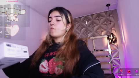    online show from October 19, 2025, 7:36 pm