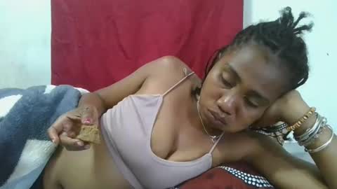 Snapshot of meraldaaaa chatting on September 28, 2025, 6:13 pm meraldaaaa online show from September 28, 2025, 6:13 pm