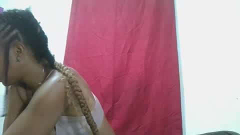 Snapshot of meraldaaaa chatting on October 6, 2025, 4:59 pm meraldaaaa online show from October 6, 2025, 4:59 pm