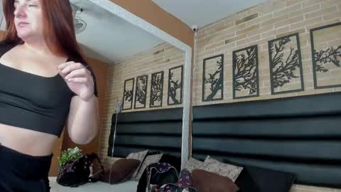 Snapshot of merary_ruiz chatting on September 16, 2025, 11:55 am merary_ruiz online show from September 16, 2025, 11:55 am