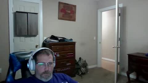 Snapshot of mercer1977 chatting on September 24, 2025, 1:25 pm mercer1977 online show from September 24, 2025, 1:25 pm