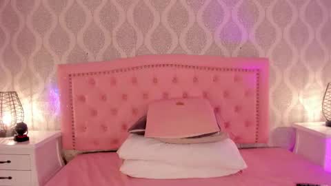   online show from December 20, 2025, 7:21 pm