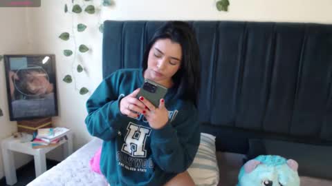 Merilyn  online show from September 19, 2025, 5:46 pm