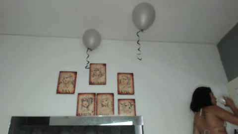 Snapshot of merlina_t chatting on November 25, 2025, 7:58 pm merlina_t online show from November 25, 2025, 7:58 pm