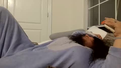 Snapshot of mermaidonland25 chatting on October 27, 2025, 8:29 am mermaidonland25 online show from October 27, 2025, 8:29 am