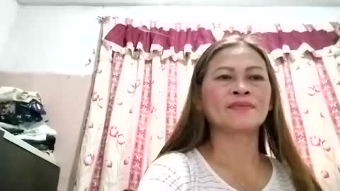 merry_ann123 online show from May 18, 2026, 2:51 am