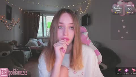 Snapshot of merryl_clark chatting on May 23, 2026, 10:52 am Sara online show from May 23, 2026, 10:52 am