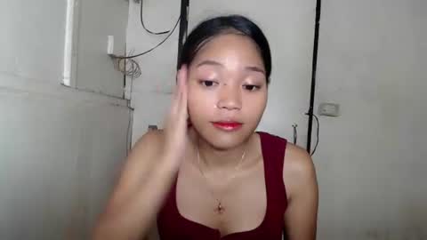 merryrose143 online show from April 13, 2026, 7:58 am