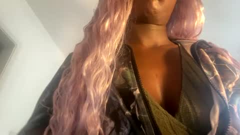 Alexismerton online show from July 26, 2026, 3:41 pm