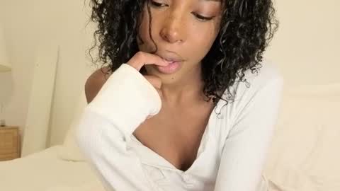 Snapshot of meruboo chatting on October 7, 2025, 11:46 pm meruboo online show from October 7, 2025, 11:46 pm