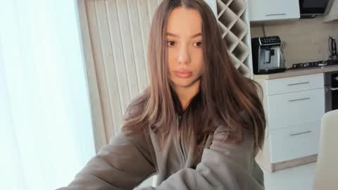 Snapshot of meryfoxxx chatting on December 10, 2024, 9:33 am meryfoxxx online show from December 10, 2024, 9:33 am