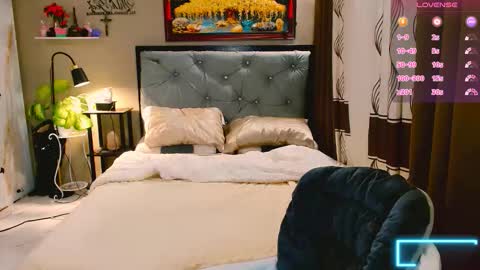 Snapshot of mesmerizingfuckdoll chatting on October 24, 2025, 3:47 am mistress jasmine online show from October 24, 2025, 3:47 am