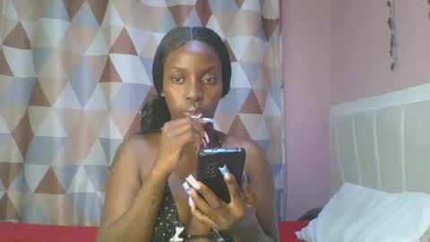 Snapshot of messyluna chatting on June 13, 2026, 6:28 pm meggy and bree online show from June 13, 2026, 6:28 pm