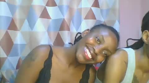 Snapshot of messyluna chatting on July 28, 2026, 7:39 pm meggy and bree online show from July 28, 2026, 7:39 pm