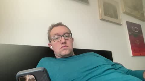 Snapshot of metallica92786 chatting on February 21, 2026, 8:32 pm metallica92786 online show from February 21, 2026, 8:32 pm