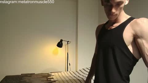 Snapshot of metatron_muscle chatting on January 24, 2025, 12:42 am Dany online show from January 24, 2025, 12:42 am