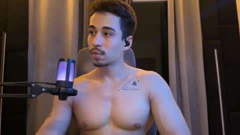 mettew22cm online show from October 9, 2025, 3:15 am