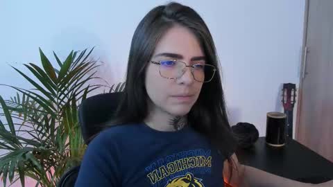 Meurif online show from December 22, 2025, 4:15 pm