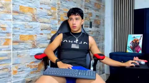 Snapshot of mexwilliams chatting on November 3, 2025, 12:39 pm mexwilliams online show from November 3, 2025, 12:39 pm