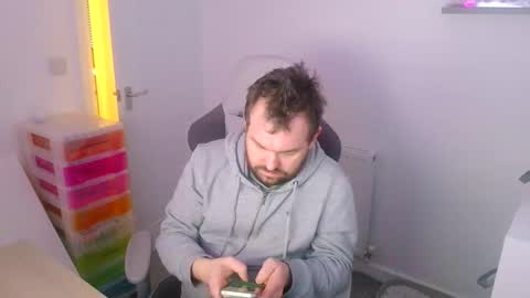 Snapshot of mg_of chatting on December 17, 2025, 8:31 am mg-of online show from December 17, 2025, 8:31 am