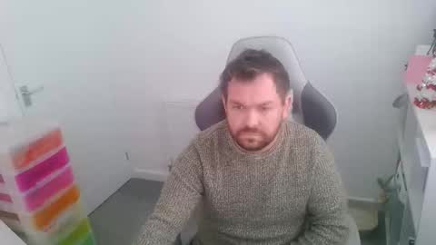 Snapshot of mg_of chatting on December 19, 2025, 2:35 pm mg-of online show from December 19, 2025, 2:35 pm