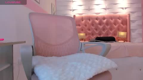 Snapshot of mhellissaw chatting on January 11, 2025, 5:52 am melissa online show from January 11, 2025, 5:52 am