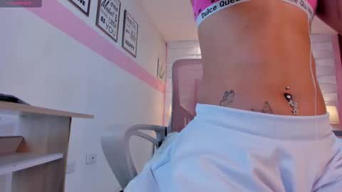 Snapshot of mhellissaw chatting on October 30, 2025, 8:27 am melissa online show from October 30, 2025, 8:27 am