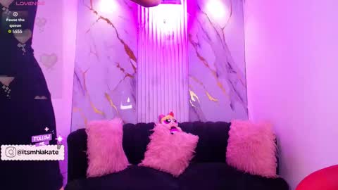 Snapshot of mhia_kate chatting on February 5, 2026, 12:10 pm Mhia Kate online show from February 5, 2026, 12:10 pm