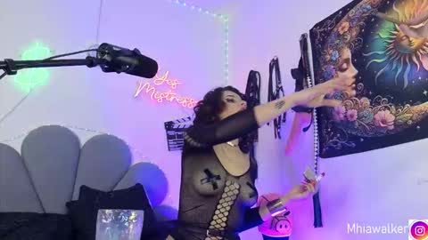 Snapshot of mhiacorleone chatting on October 18, 2025, 9:21 am Mistress Corleone online show from October 18, 2025, 9:21 am