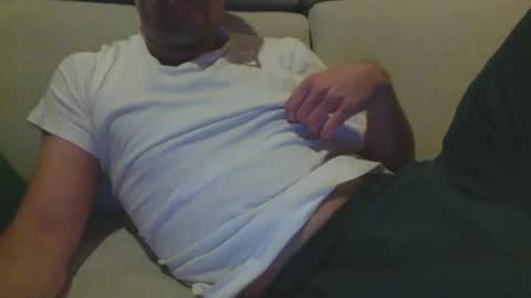 Snapshot of mhtd_ chatting on January 7, 2025, 8:52 pm mHTD online show from January 7, 2025, 8:52 pm