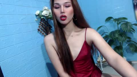 Snapshot of mi_akai chatting on July 9, 2026, 2:15 am Cretchie For You online show from July 9, 2026, 2:15 am