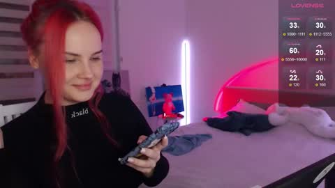 Snapshot of mi_cherry chatting on February 22, 2025, 10:42 pm Alice online show from February 22, 2025, 10:42 pm