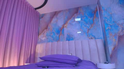 Emi online show from March 13, 2026, 7:42 pm