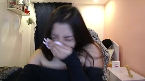 Snapshot of mia_112022 chatting on December 7, 2024, 3:36 am Mia zoe online show from December 7, 2024, 3:36 am