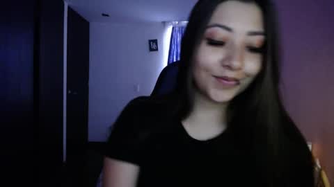 Snapshot of mia_112022 chatting on February 21, 2025, 4:37 pm Mia zoe online show from February 21, 2025, 4:37 pm