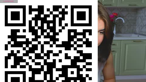 Mia online show from May 27, 2026, 8:44 am